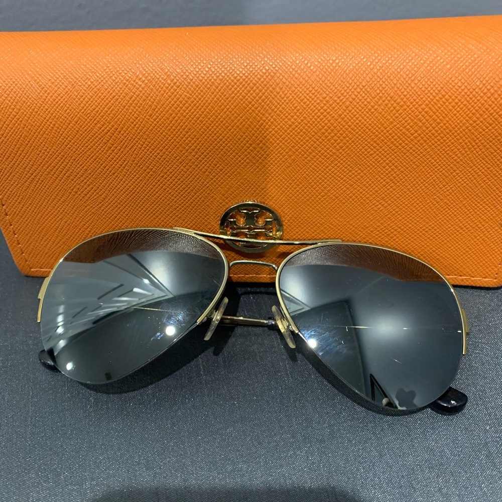 100% Authentic Tory Burch Aviator Sunglasses